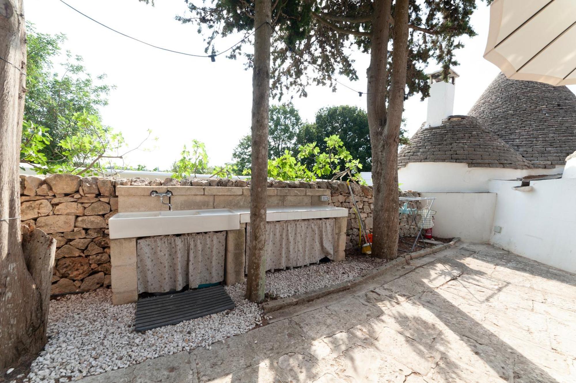 Ad Un Passo Da Cisternino - Trulli Con Foresta, Bici E Barbecue Extérieur photo